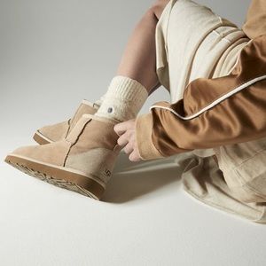NWT Ugg Sand Classic Mini ll Boot